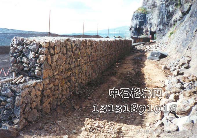 格賓網(wǎng)護(hù)岸價格、規(guī)格施工13131891918